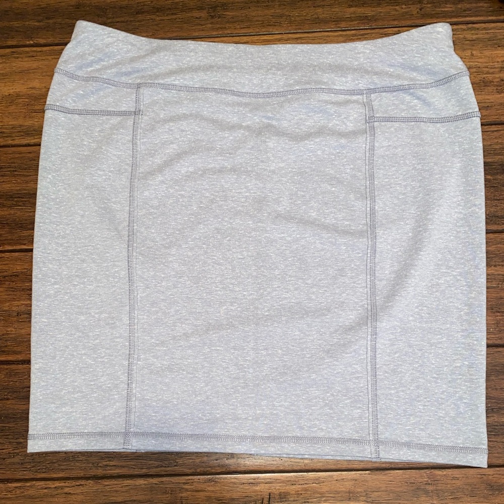 ATHLETA Women’s Gray Skirt Athletic Size XL (Extra Large)